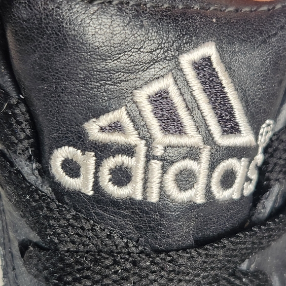 SAMBA Adidas Youth Sneaker Size 2.5 Black Classic Leather Trainer Shoe Athletic - Picture 9 of 13